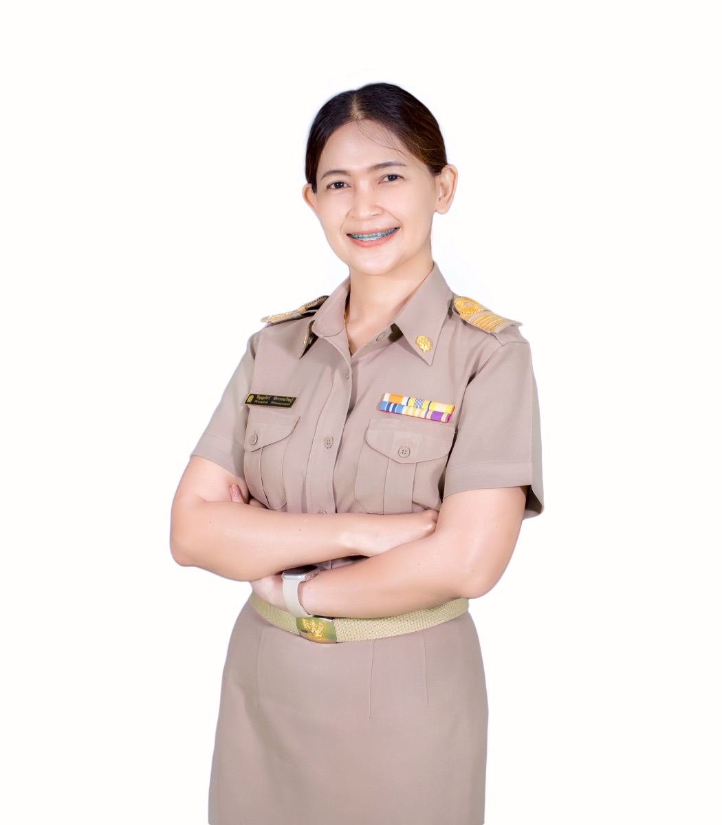 นางสาวริญญภัสร์ พีรวรรณวิชญ์