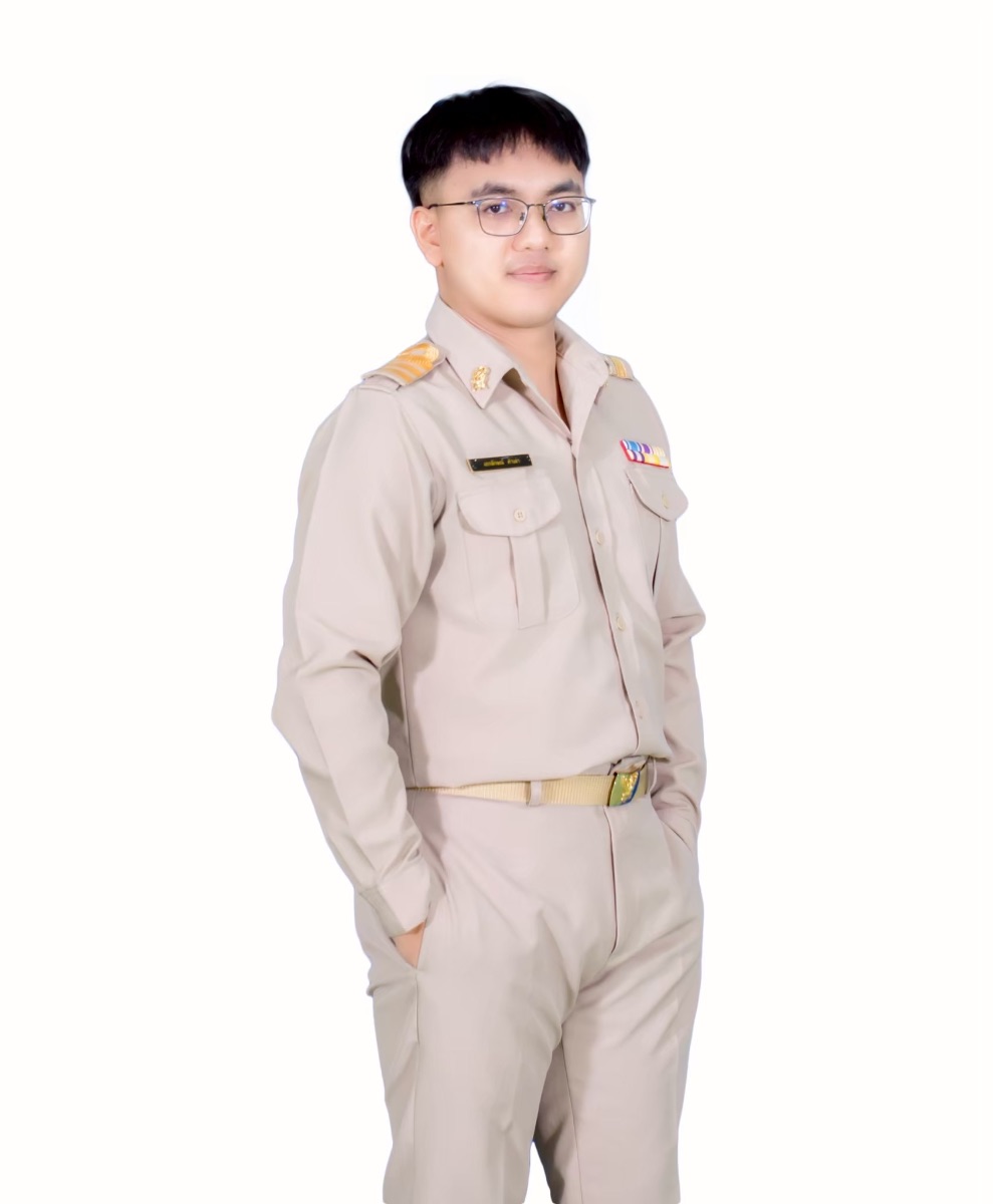 นายเอกลักษณ์ คำเผ่า